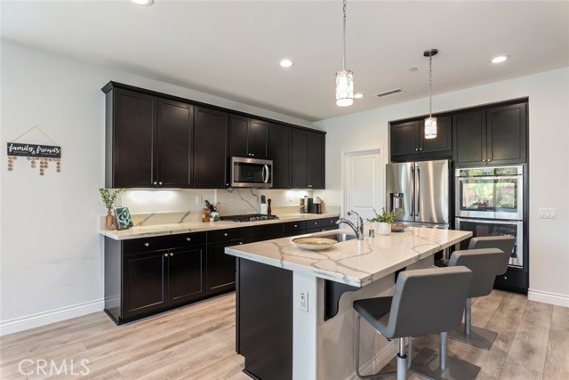 Detail Gallery Image 24 of 61 For 29268 Turnhouse, Lake Elsinore,  CA 92530 - 4 Beds | 2/1 Baths