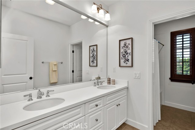Detail Gallery Image 33 of 60 For 24 Umbria, Irvine,  CA 92618 - 4 Beds | 4 Baths