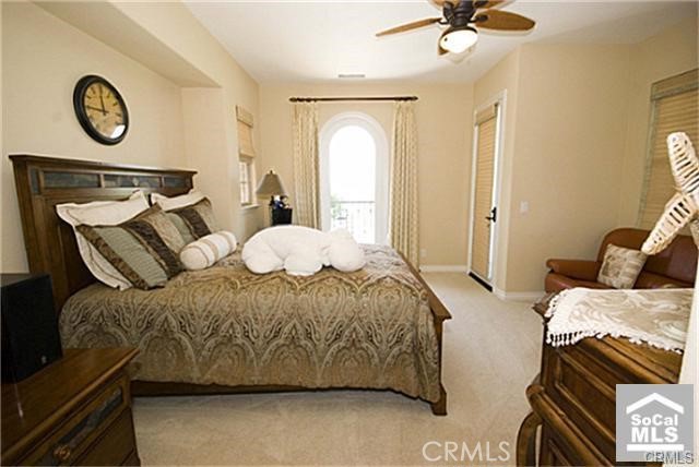 37 Twiggs, Irvine CA: https://media.crmls.org/medias/ddb353b4-75ca-4e73-8acb-9fb169c8ea01.jpg