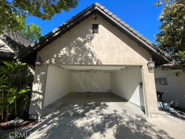 Detail Gallery Image 24 of 28 For 5645 Manton Ave, Woodland Hills,  CA 91367 - 4 Beds | 3/1 Baths