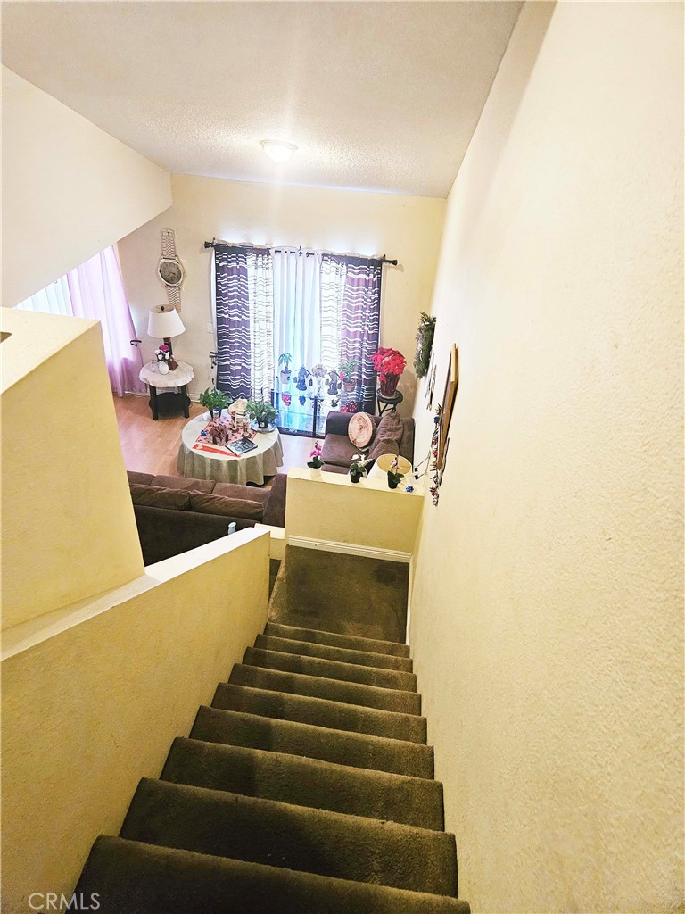 https://media.crmls.org/medias/ddb3a085-3146-4fe0-b533-b6530a9b2683.jpg?preset=X-Large