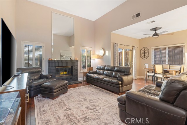 Detail Gallery Image 7 of 29 For 28966 Shadow Creek, Highland,  CA 92346 - 2 Beds | 2 Baths