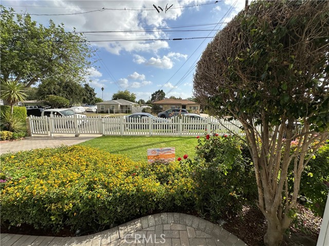 Detail Gallery Image 4 of 16 For 441 Hurstview, Monrovia,  CA 91016 - 2 Beds | 1 Baths