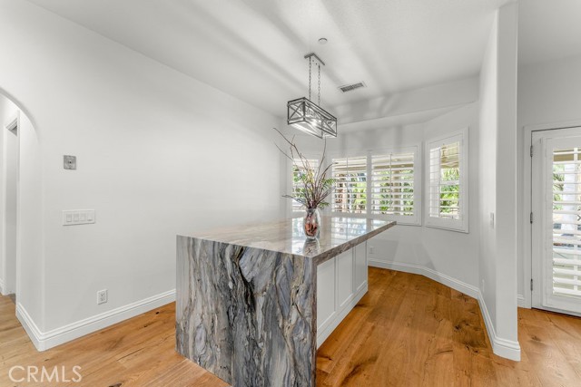 Image 19 of 51 For 2189 Myers Street