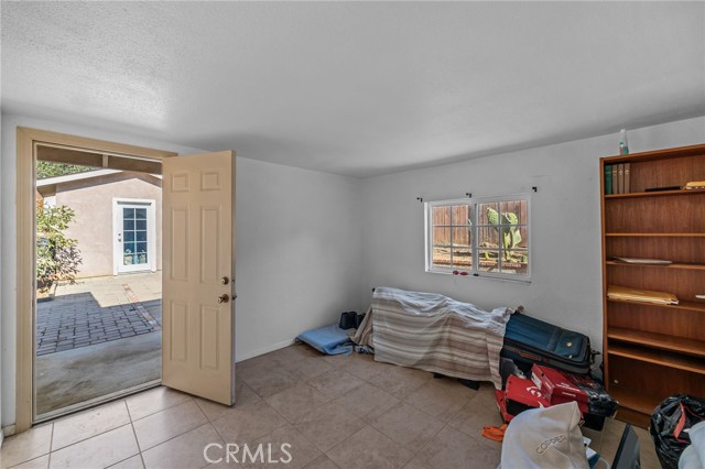 820 Cozy Court, Fallbrook CA: https://media.crmls.org/medias/ddb66a82-f1c6-4a2f-a3a9-e2c5a4928732.jpg