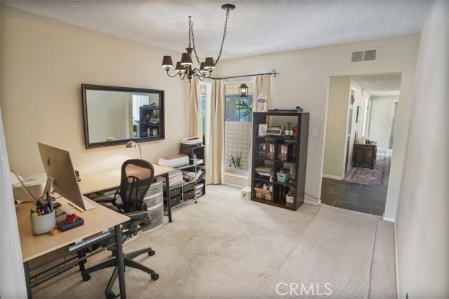 Detail Gallery Image 5 of 32 For 615 Camino Verde, Thousand Oaks,  CA 91360 - 4 Beds | 2 Baths