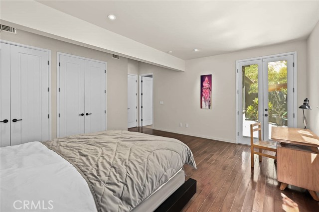 2420 Bowmont Drive, Beverly Hills CA: https://media.crmls.org/medias/ddb888b3-f995-4975-8288-a1da3eb77d87.jpg