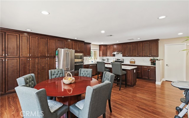 3751 Prestwick Drive, Los Angeles CA: https://media.crmls.org/medias/ddb925e9-8a2d-463a-9401-fe1916643a12.jpg