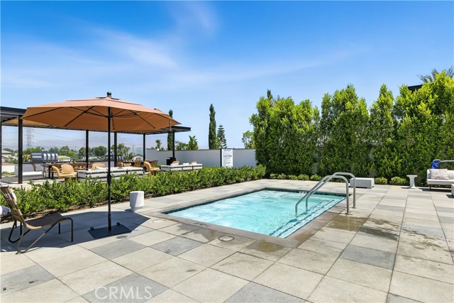 Detail Gallery Image 13 of 21 For 138 Verbena Way, Montebello,  CA 90640 - 5 Beds | 4 Baths