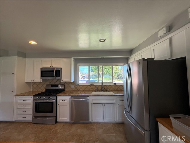 4561 Mimosa Drive, Yorba Linda CA: https://media.crmls.org/medias/ddb9fab6-e208-449d-a1a0-d9026cffdad1.jpg