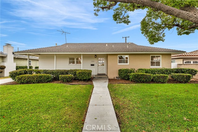 13262 Galway Street, Garden Grove CA: https://media.crmls.org/medias/ddba14f2-cfa6-4273-b173-c8c41de0a024.jpg