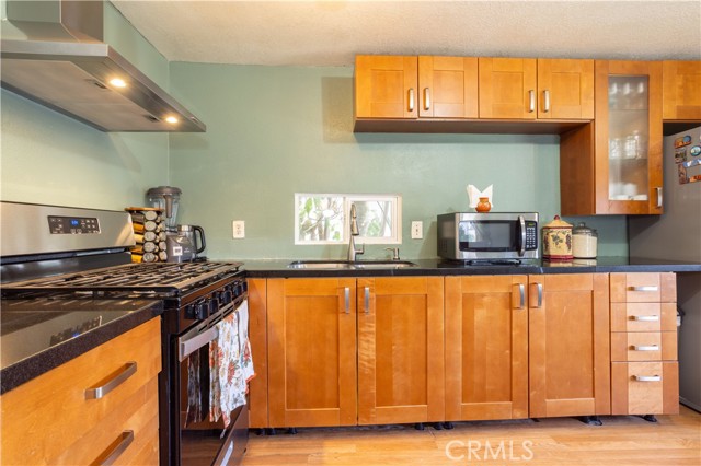 Detail Gallery Image 5 of 22 For 18540 Soledad Canyon Rd Spc 17,  Canyon Country,  CA 91351 - 3 Beds | 1 Baths