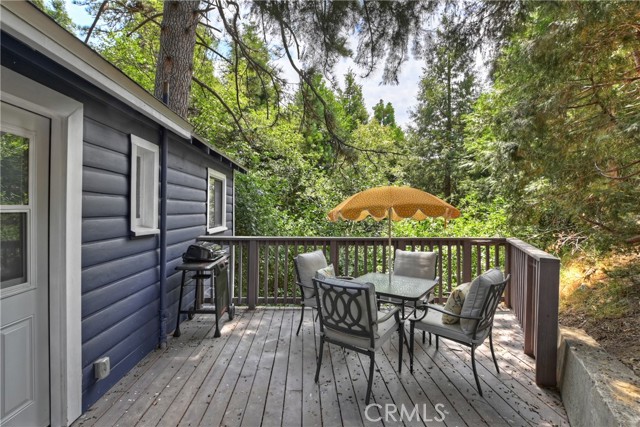 Detail Gallery Image 16 of 32 For 23677 Hillside Dr, Crestline,  CA 92325 - 1 Beds | 1 Baths