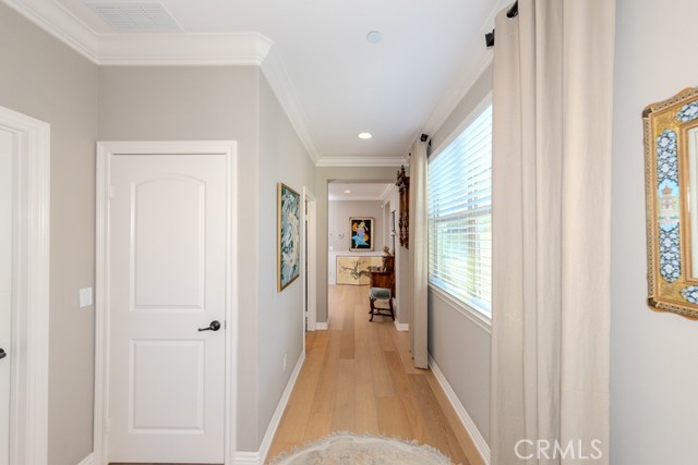 Image 54 of 75 For 30 Vivido St