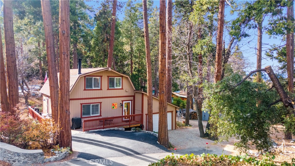 40300 Valley Of The Falls