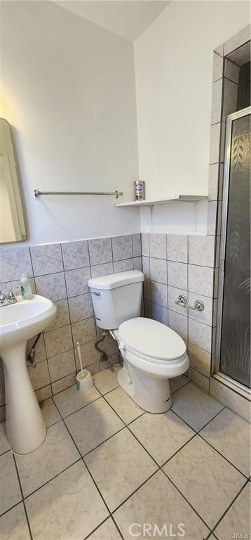 https://media.crmls.org/medias/ddbcd2e9-a858-45fd-9259-315dd8f8dc83.jpg?preset=X-Large