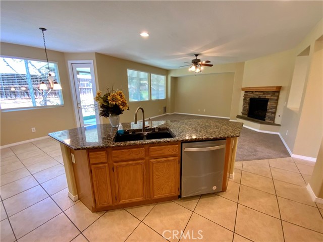 Detail Gallery Image 6 of 38 For 33921 Verbena Ave, Murrieta,  CA 92563 - 5 Beds | 3/1 Baths