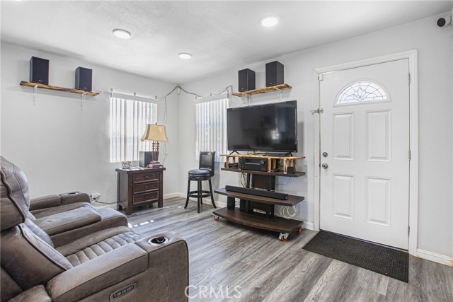 24412 Eucalyptus Avenue, Moreno Valley CA: https://media.crmls.org/medias/ddbd11c2-e68c-4b71-bdf1-a4e037a31edf.jpg