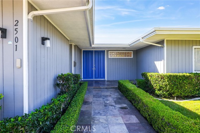 Detail Gallery Image 4 of 48 For 2501 Blue Water, Corona Del Mar,  CA 92625 - 4 Beds | 2/1 Baths