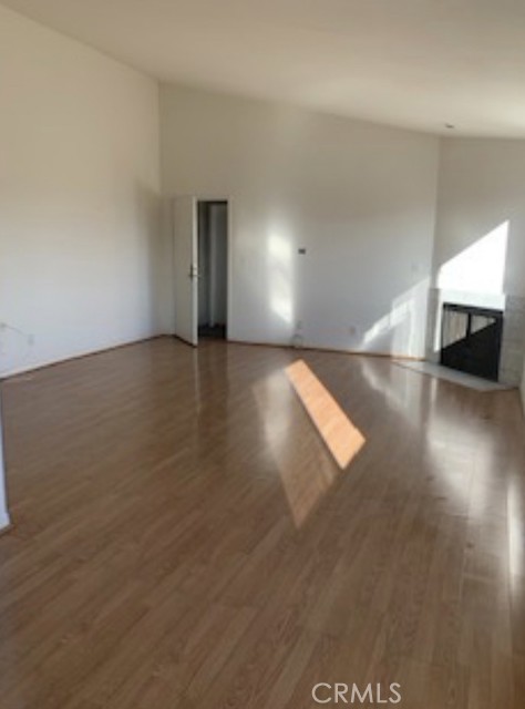 Detail Gallery Image 11 of 15 For 1143 Wilcox Pl, Hollywood,  CA 90038 - 1 Beds | 2 Baths