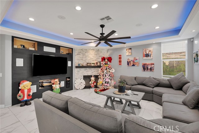 Detail Gallery Image 17 of 56 For 10180 via Pescadero, Moreno Valley,  CA 92557 - 4 Beds | 3 Baths