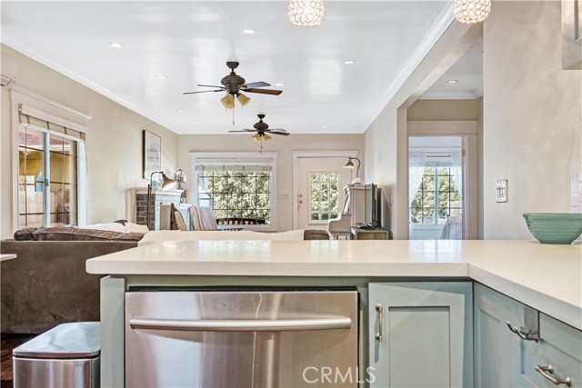 Detail Gallery Image 18 of 63 For 4562 Lomita, Los Angeles,  CA 90019 - 3 Beds | 2 Baths