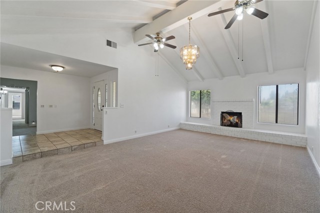 18691 Varden Drive, Madera CA: https://media.crmls.org/medias/ddbef653-bcb7-4630-8a99-6901e027d686.jpg