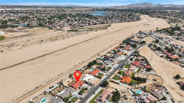 12450 Indian River Drive, Apple Valley CA: https://media.crmls.org/medias/ddbf1650-c02b-4f6f-a968-84bb79082d38.jpg