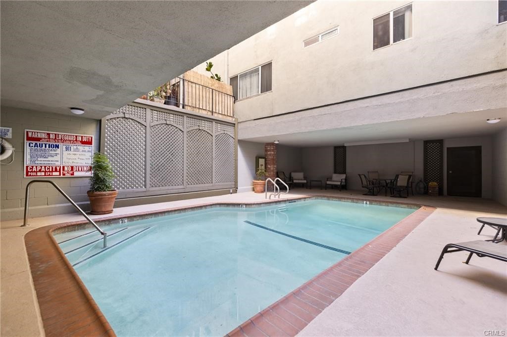 Detail Gallery Image 19 of 27 For 532 N Rossmore Ave #412,  Los Angeles,  CA 90004 - 1 Beds | 1 Baths