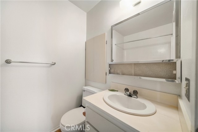 Detail Gallery Image 14 of 25 For 23602 Western #D,  Harbor City,  CA 90710 - 3 Beds | 2 Baths