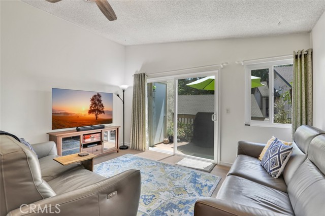 26058 Serrano Court, Lake Forest CA: https://media.crmls.org/medias/ddbfb2d1-4607-4383-b59b-49383b2cb0cc.jpg