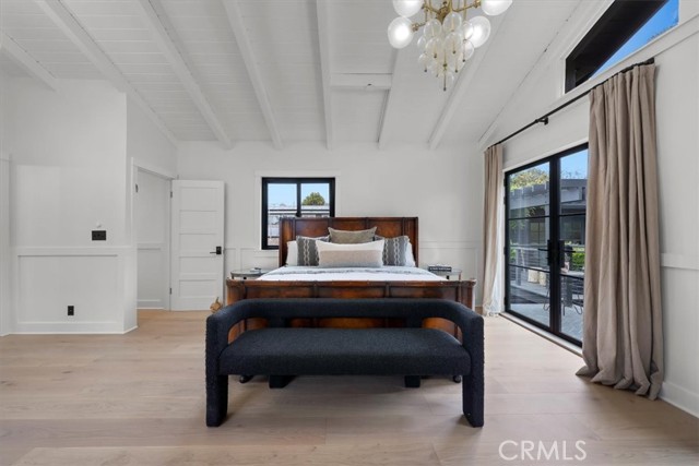 1012 10th Street, Manhattan Beach CA: https://media.crmls.org/medias/ddc28cf4-1f17-4832-920c-8ecf179c9714.jpg