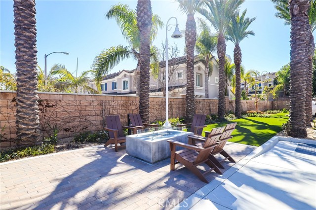 Detail Gallery Image 22 of 24 For 19109 Azul Ln, Huntington Beach,  CA 92648 - 4 Beds | 2/1 Baths