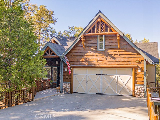 1466 Sequoia Drive, Lake Arrowhead CA: https://media.crmls.org/medias/ddc2df60-afff-4fc1-a27f-00b3787209e0.jpg