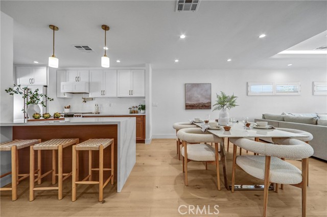 1035 Medford Road, Pasadena CA: https://media.crmls.org/medias/ddc367f6-1acf-473b-92cf-a3f78fdbd649.jpg