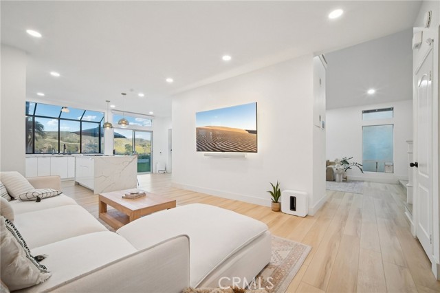 Detail Gallery Image 8 of 30 For 52 via Andorra, Coto de Caza,  CA 92679 - 3 Beds | 2/1 Baths