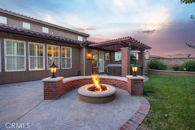 26052 Shadow Rock Lane, Valencia CA: https://media.crmls.org/medias/ddc39160-5442-432f-bc11-7fbce830f453.jpg