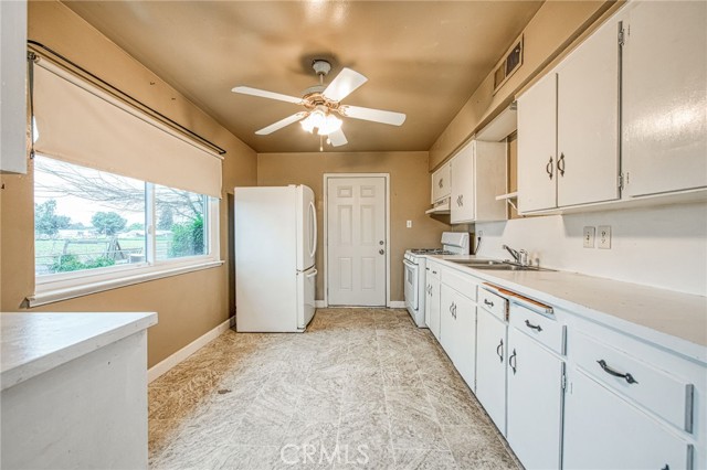 Detail Gallery Image 59 of 75 For 6729 W Clinton Ave, Fresno,  CA 93723 - 5 Beds | 3 Baths