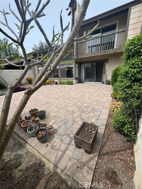 Detail Gallery Image 18 of 28 For 2508 C N Tustin, Santa Ana,  CA 92705 - 3 Beds | 2/1 Baths