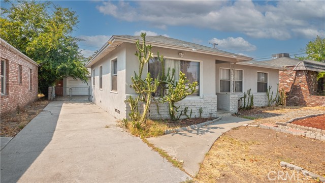 Detail Gallery Image 3 of 30 For 3588 N Mountain View Ave, San Bernardino,  CA 92405 - 3 Beds | 1 Baths