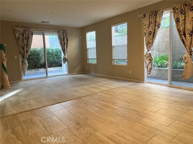Detail Gallery Image 24 of 29 For 135 Violet Bloom, Irvine,  CA 92618 - 4 Beds | 3 Baths
