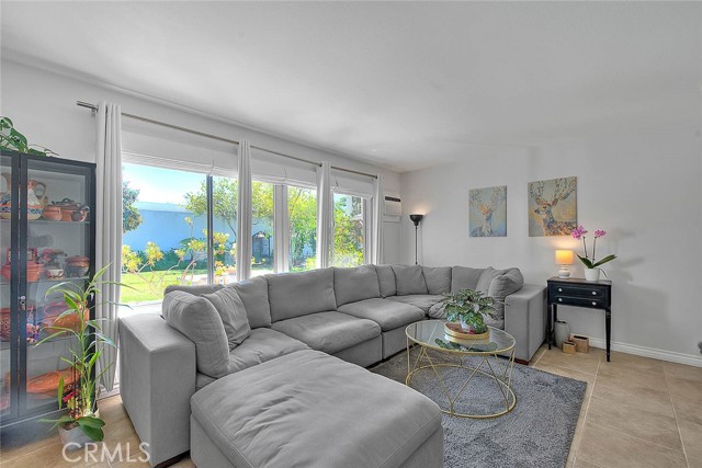 Detail Gallery Image 4 of 52 For 17860 E Laxford, Azusa,  CA 91702 - 3 Beds | 1 Baths