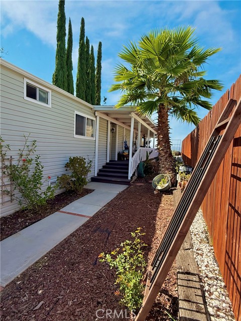 23777 Mulholland Hwy SPC 60, Calabasas CA: https://media.crmls.org/medias/ddc6952c-83f0-450a-b0ae-5f475d5147f3.jpg