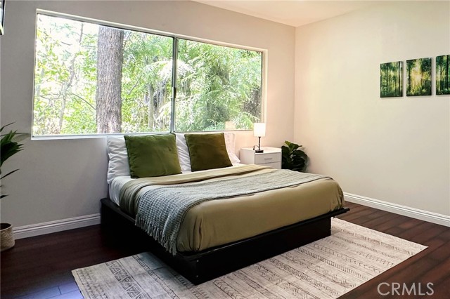 5215 Balboa Boulevard, Encino CA: https://media.crmls.org/medias/ddc69688-8ec0-449f-bf71-b638b2155132.jpg