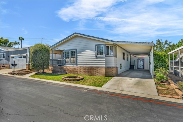 Detail Gallery Image 2 of 21 For 1550 Rimpau Ave #152,  Corona,  CA 92881 - 3 Beds | 2 Baths