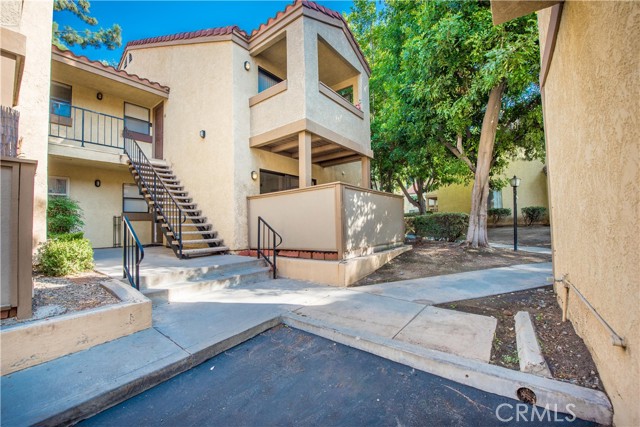 Detail Gallery Image 1 of 30 For 1114 W Blaine St #105,  Riverside,  CA 92507 - 2 Beds | 1 Baths