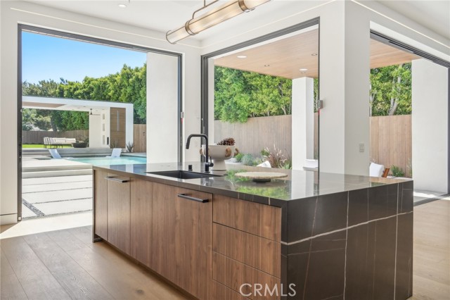 22930 Dolorosa Street, Woodland Hills CA: https://media.crmls.org/medias/ddc7221d-3555-4d34-9789-a293e18c4dca.jpg