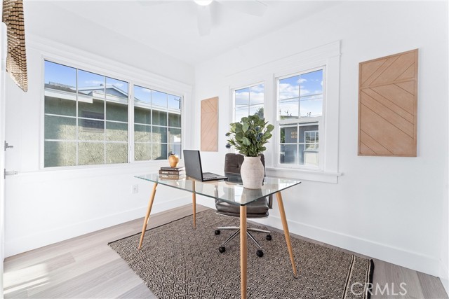 765 Loma Avenue, Long Beach CA: https://media.crmls.org/medias/ddc75738-e74b-410d-8d6e-0e92aba596cf.jpg