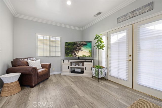 7027 Shoshone Avenue, Van Nuys CA: https://media.crmls.org/medias/ddc81720-85ba-42c1-97b9-cb04f87c7ed4.jpg