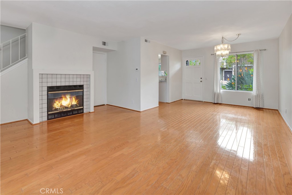 MLS #OC25237972 image #4